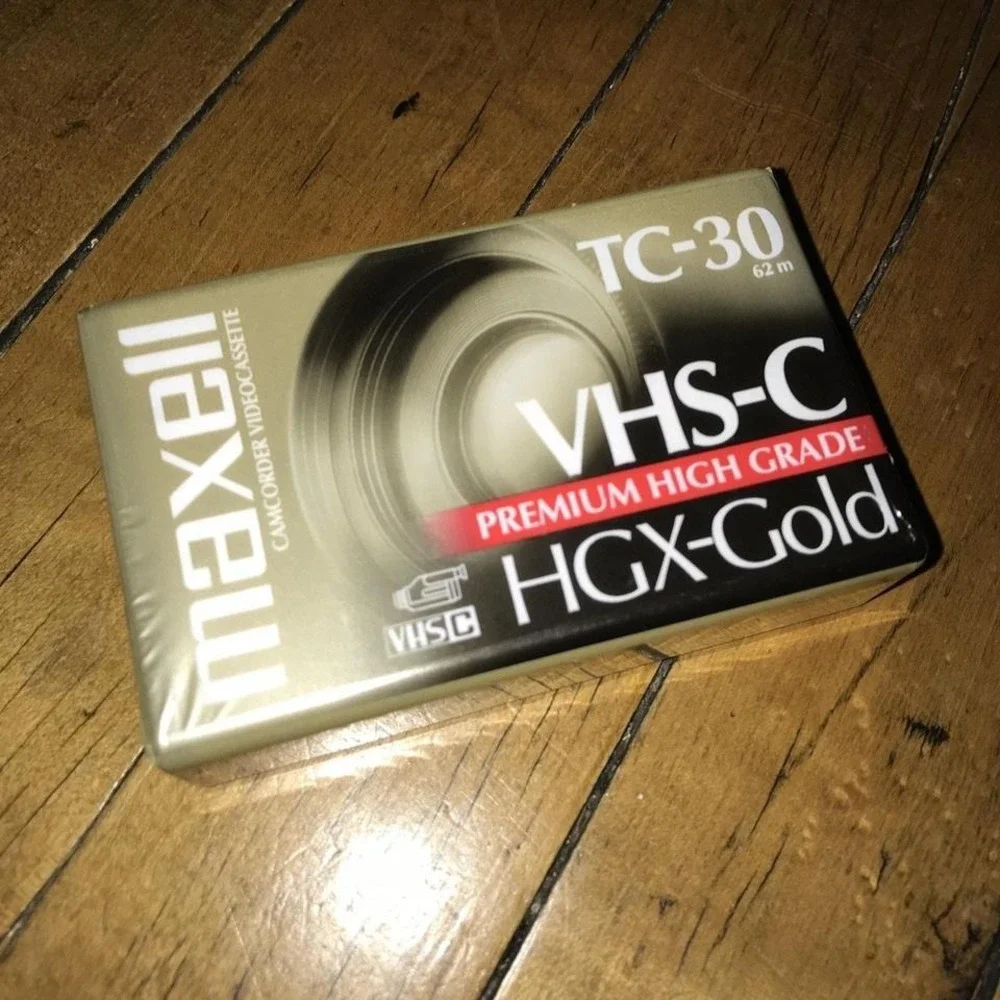 Maxell MAX203010 High Grade VHS-C Videotape Cassette‎
